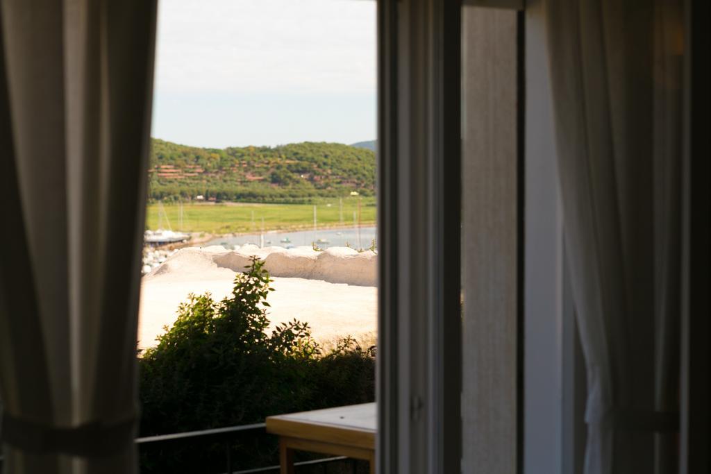 Talamone Apartment Pokoj fotografie